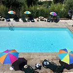 Le Lagon 2* Rochefort-du-Gard