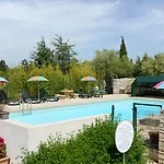 Ξενοδοχείο Le Lagon Rochefort-du-Gard